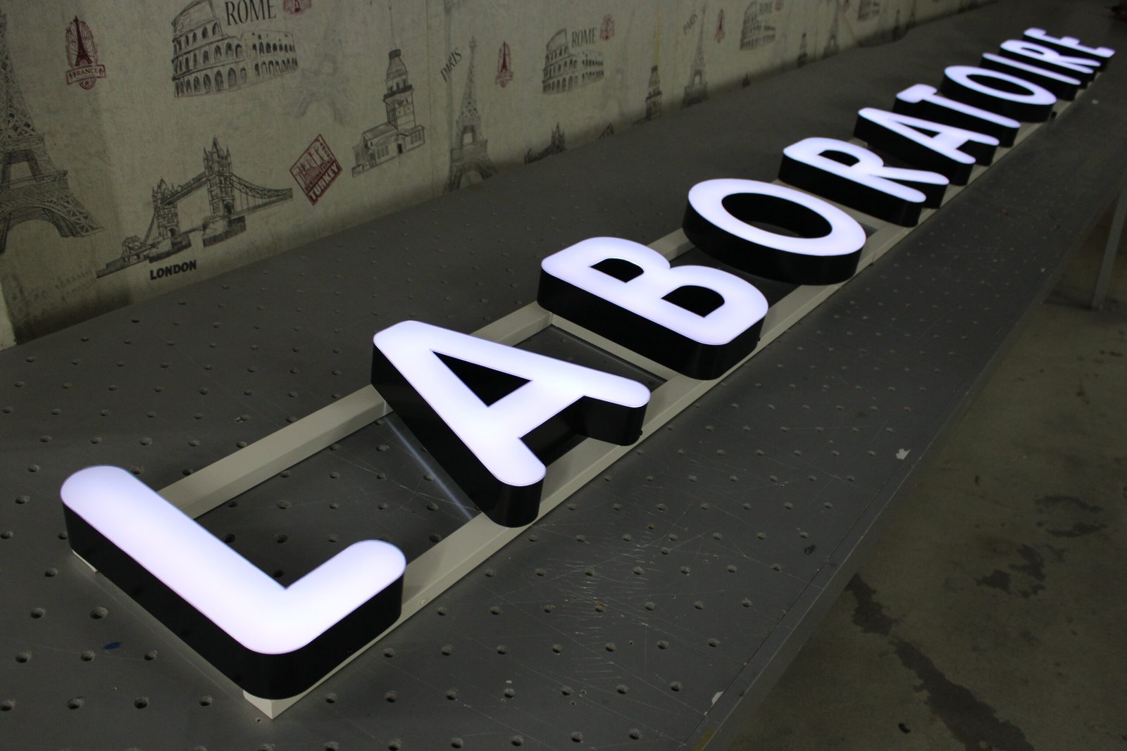 fabricante de rótulos luminosos