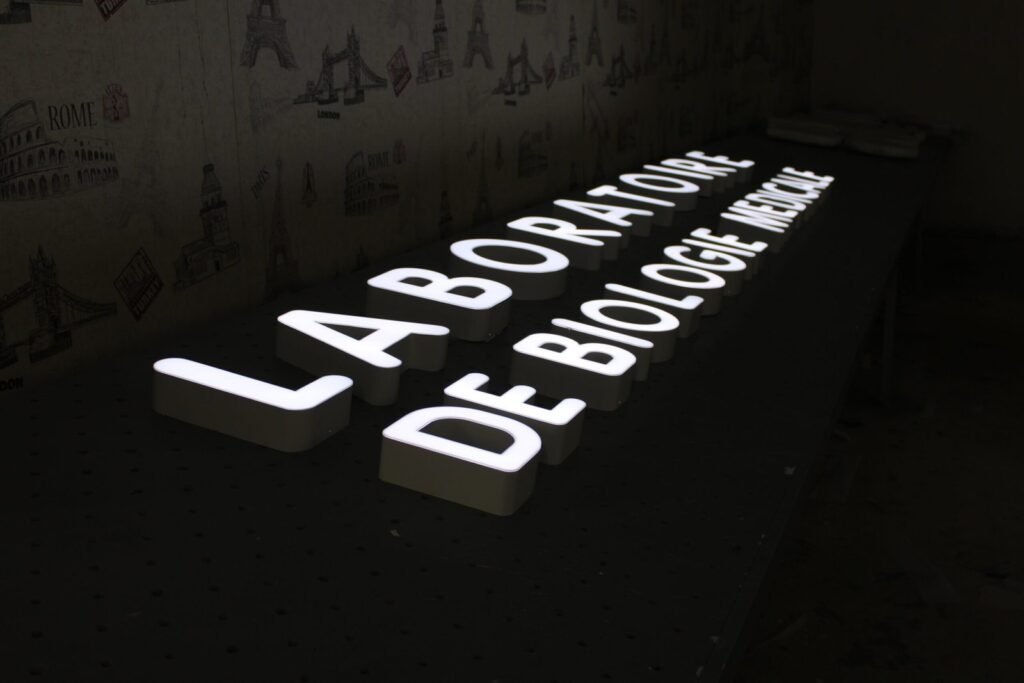 fabricante de rótulos luminosos